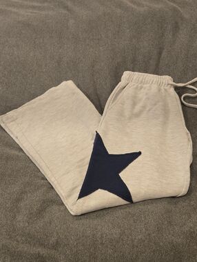 Wide Leg Women’s Sweatpants with Navy Star - Light Gray